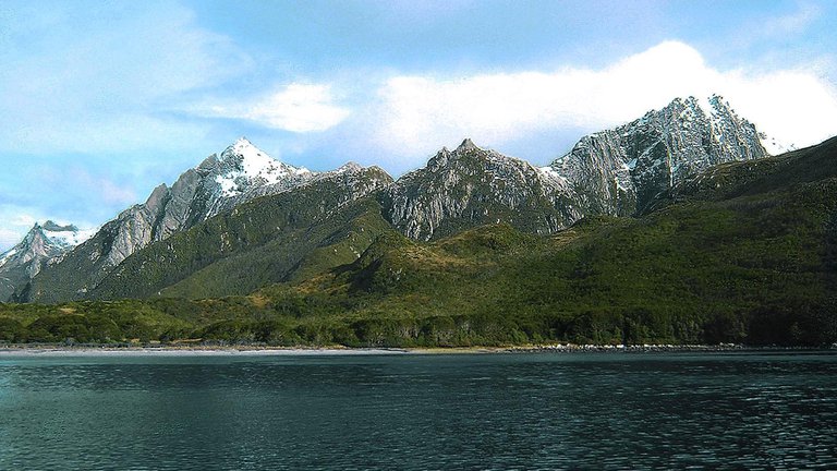 Dos destinos del fin del mundo que enamoran en el sur argentino